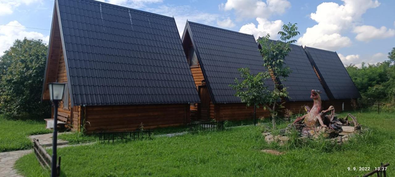 Lolini Bungalovi Novi Sad Exteriér fotografie