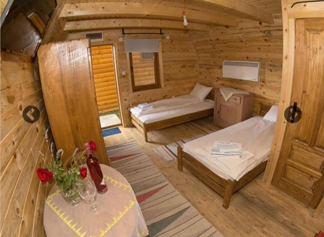 Lolini Bungalovi Novi Sad Exteriér fotografie