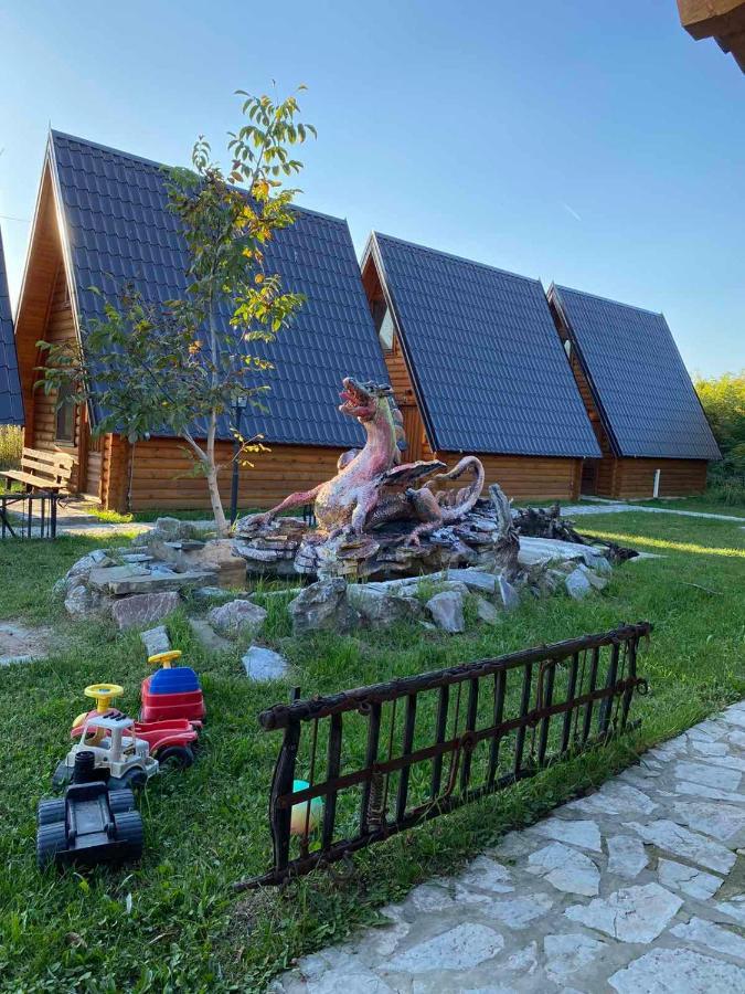 Lolini Bungalovi Novi Sad Exteriér fotografie