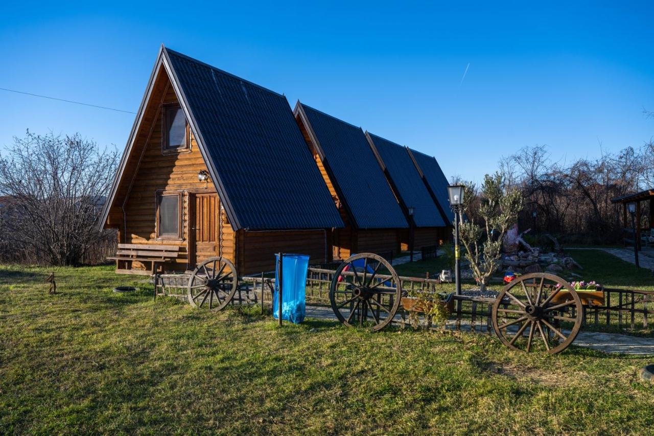 Lolini Bungalovi Novi Sad Exteriér fotografie