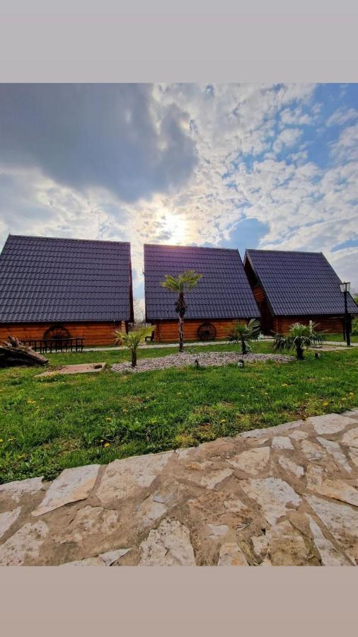 Lolini Bungalovi Novi Sad Exteriér fotografie