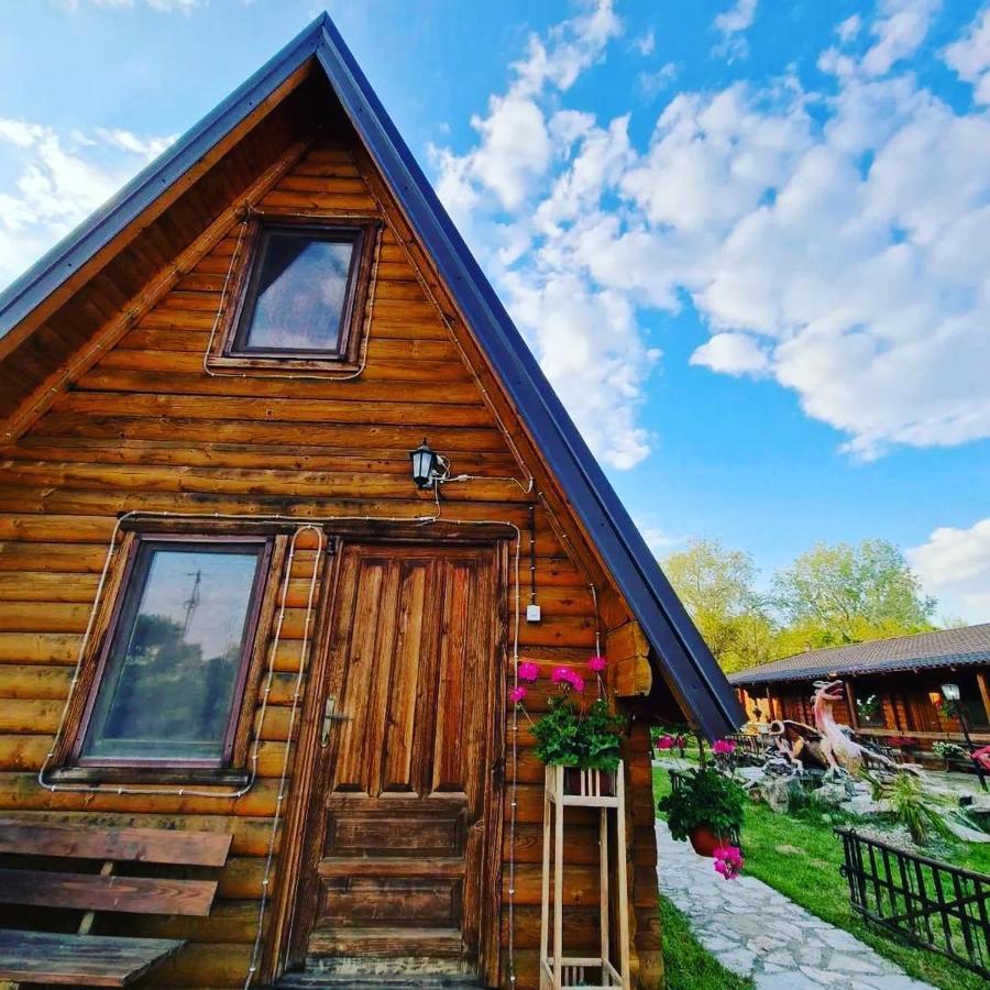 Lolini Bungalovi Novi Sad Exteriér fotografie